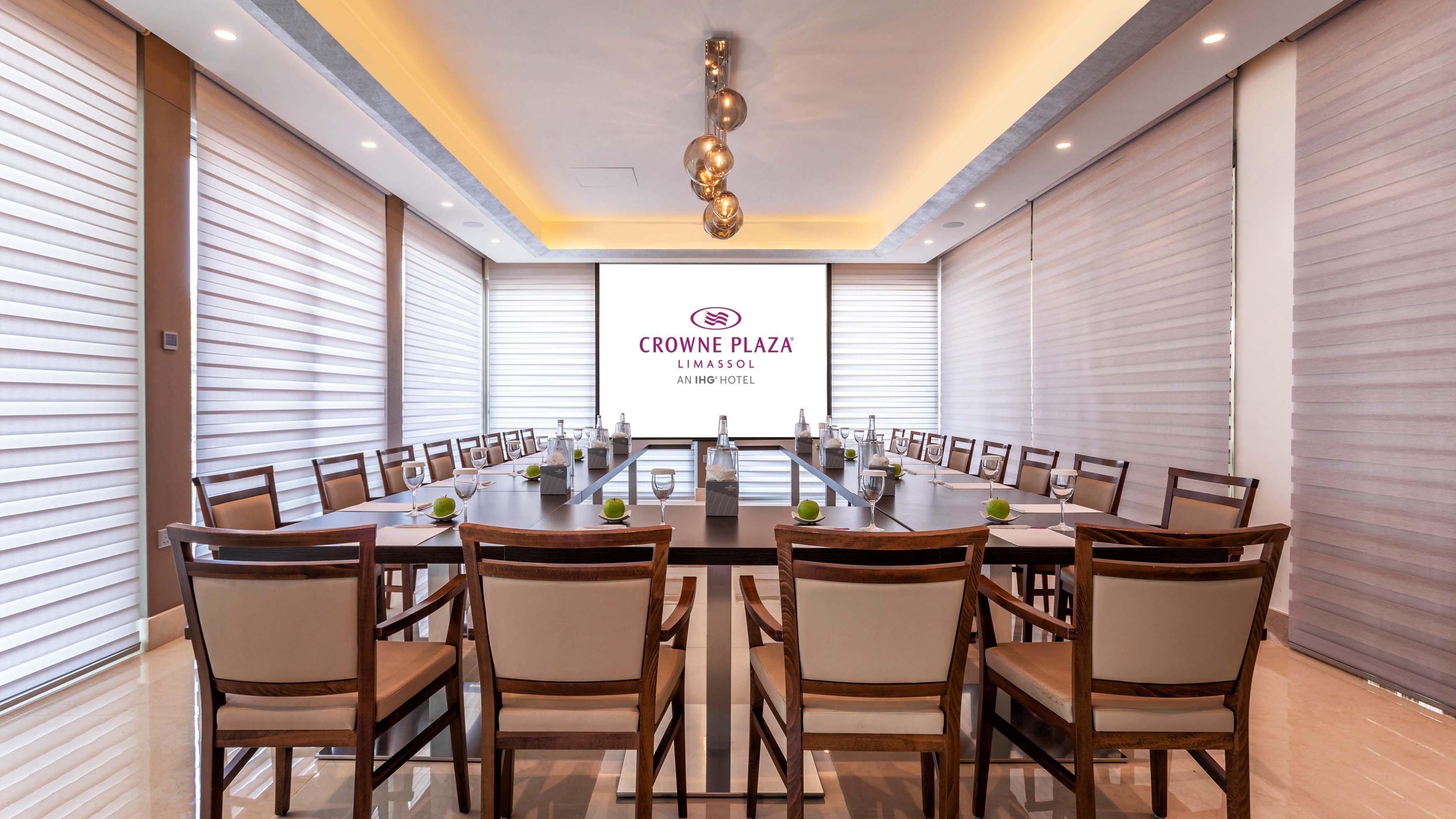 Crowne Plaza Limassol By Ihg Hotel Екстериор снимка