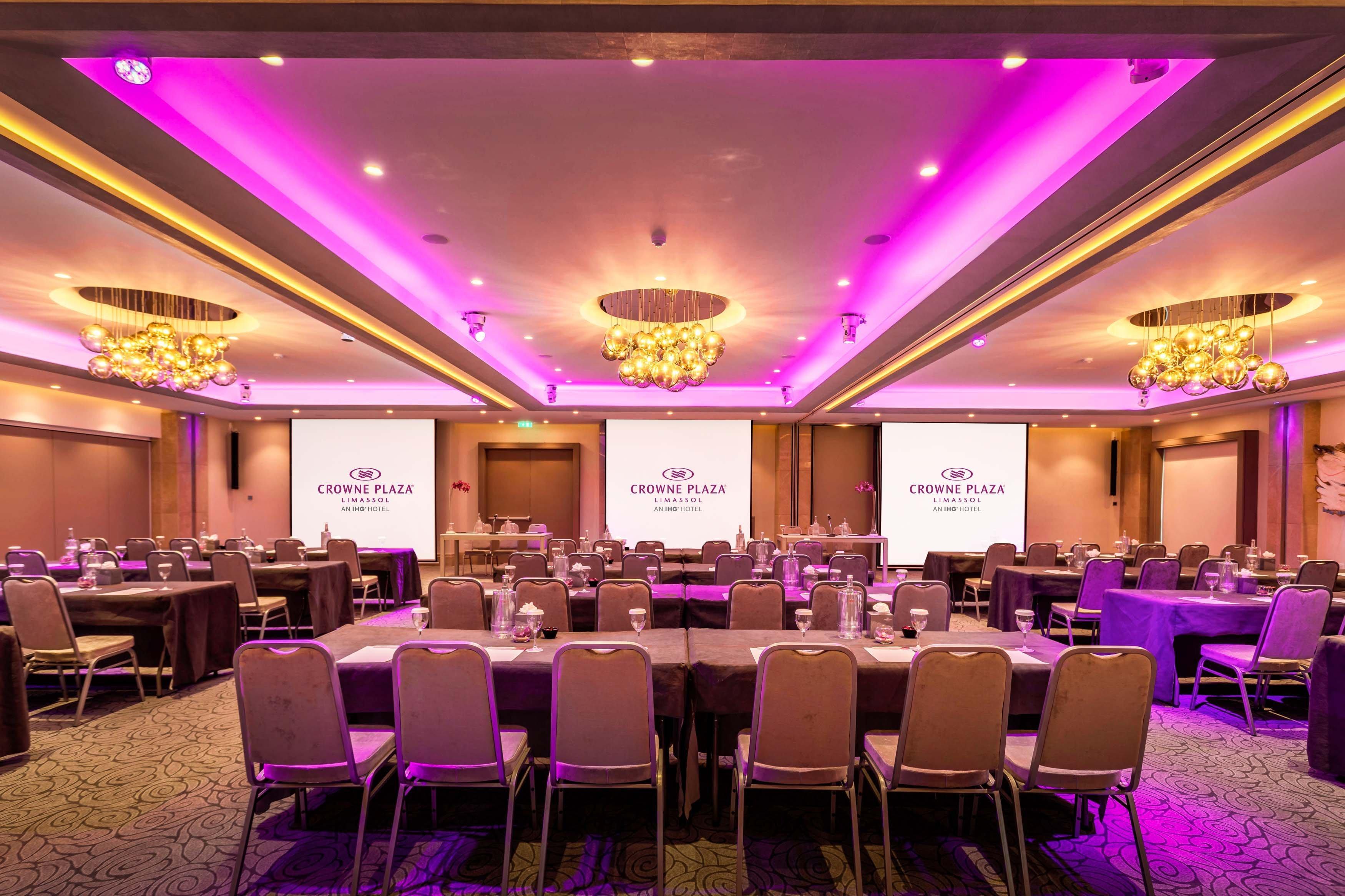 Crowne Plaza Limassol By Ihg Hotel Екстериор снимка