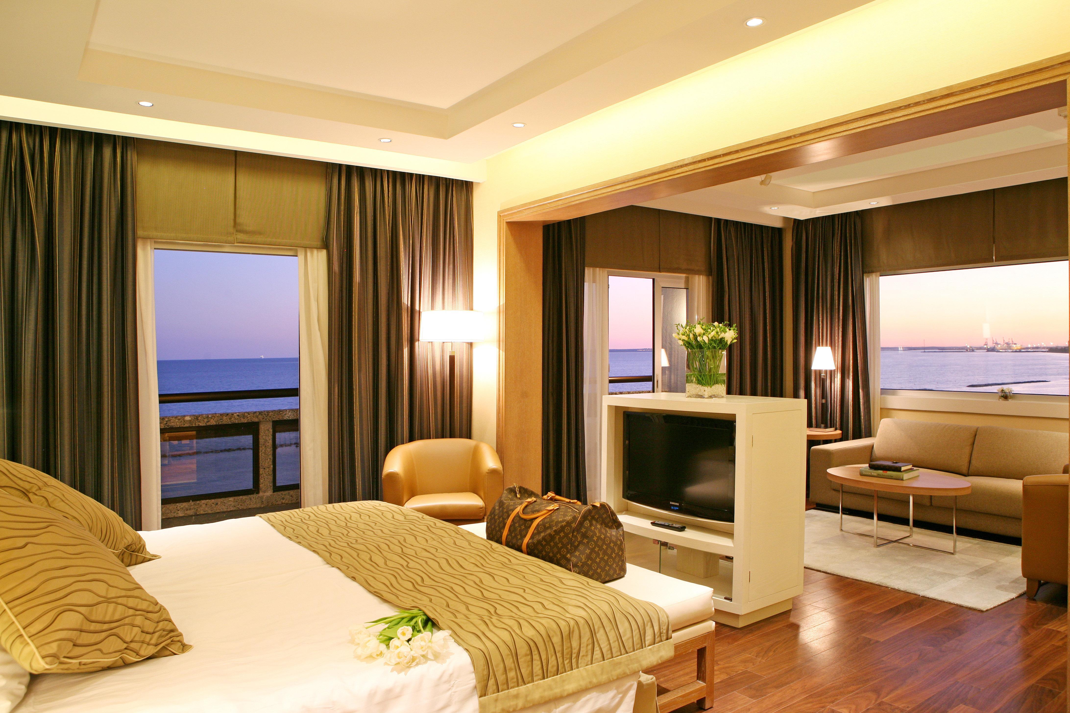 Crowne Plaza Limassol By Ihg Hotel Екстериор снимка