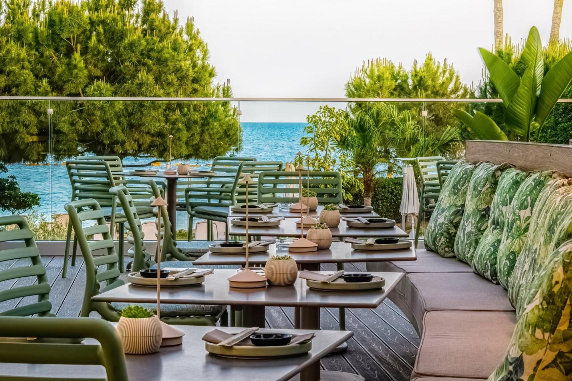 Crowne Plaza Limassol By Ihg Hotel Екстериор снимка